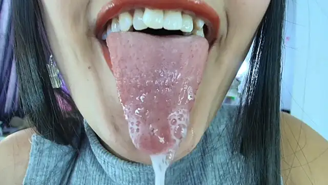 Hinata 21  online show from February 5, 8:46 pm