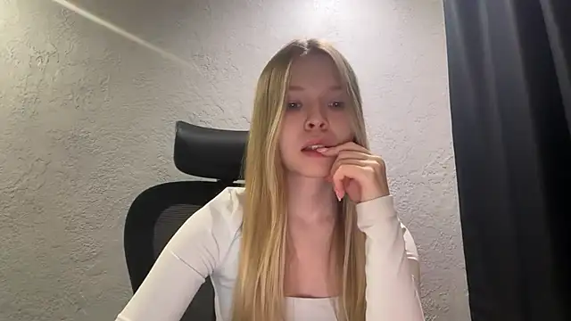 CandysRose online show from June 29, 6:52 pm