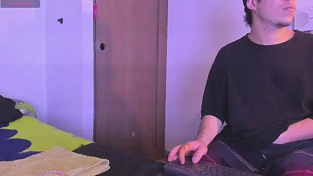 Dirty Pleasure69 online show from November 14, 9:02 pm