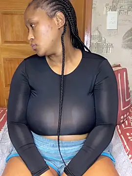 Bellabootie online show from April 17, 9:45 am