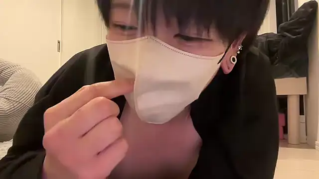 Snapshot of tora3220 chatting on January 18, 1:04 pm tora3220 online show from January 18, 1:04 pm