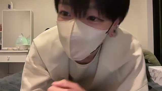 Snapshot of tora3220 chatting on February 5, 11:37 am tora3220 online show from February 5, 11:37 am