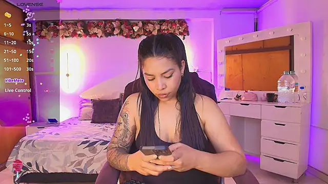 kloe28 online show from January 11, 4:06 am