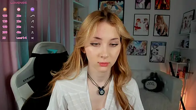 LiraKink online show from March 28, 4:01 am