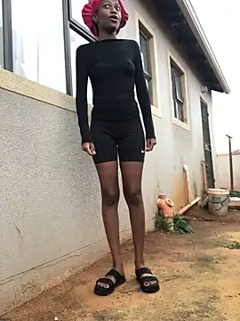 Caramel102004 online show from April 23, 9:19 am