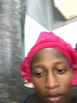 Caramel102004 online show from April 23, 12:29 pm