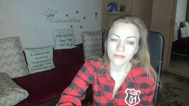 Tiffany Bates online show from December 1, 3:55 am