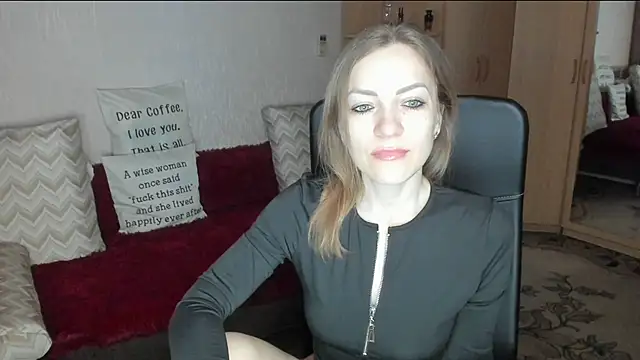 Tiffany Bates online show from March 7, 3:25 am