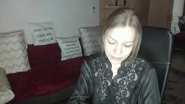 Tiffany Bates online show from March 29, 3:34 pm