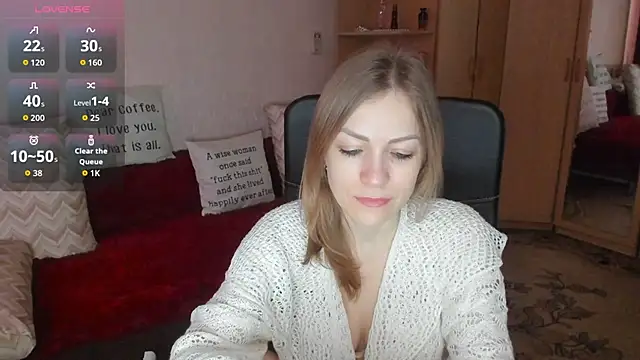 Tiffany Bates online show from April 15, 9:16 am