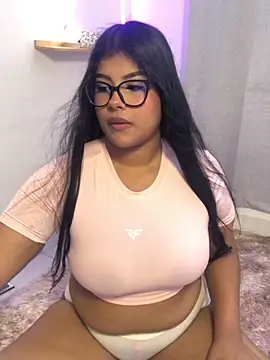 AnaBrowmn online show from June 11, 5:11 pm