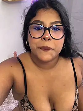 AnaBrowmn online show from June 12, 5:01 pm