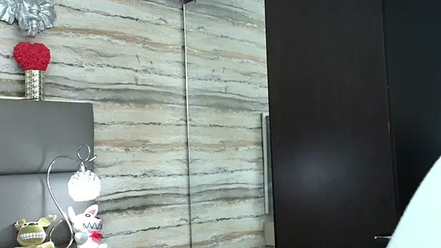 Lovers 21 online show from April 10, 3:56 am