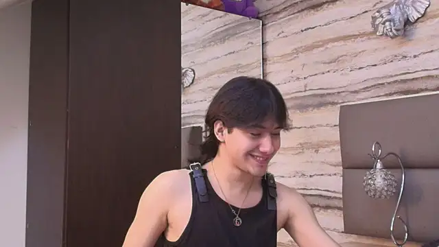 Lovers 21 online show from May 24, 4:17 am