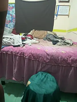 Sk3m veryhot online show from January 31, 9:24 pm