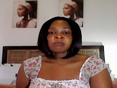 Snapshot of Blacksashaxx chatting on February 16, 11:50 am Blacksashaxx online show from February 16, 11:50 am