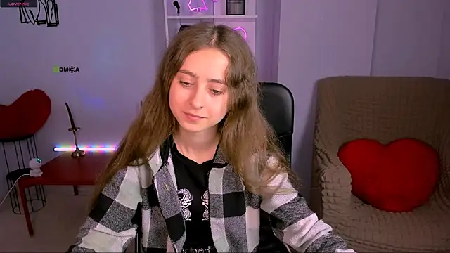 rebecca smile online show from November 8, 1:11 pm