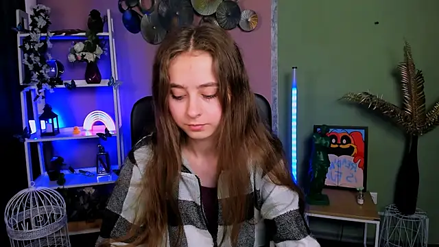 rebecca smile online show from November 14, 1:21 pm