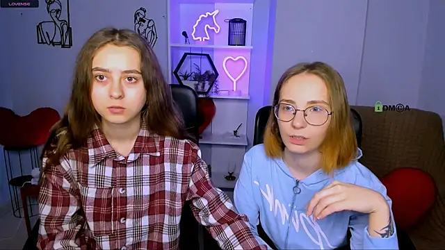 rebecca smile online show from December 22, 1:19 pm