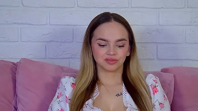 AnitaVenture online show from April 20, 4:26 am