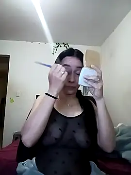 YaraDuartee online show from October 12, 8:19 pm