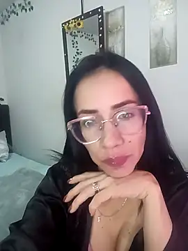 YaraDuartee online show from January 14, 12:38 am