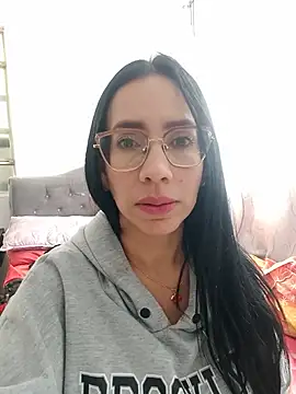 Snapshot of YaraDuartee chatting on July 5, 7:21 pm YaraDuartee online show from July 5, 7:21 pm