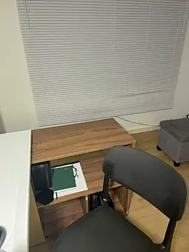 Capricho 01 online show from April 14, 6:14 pm