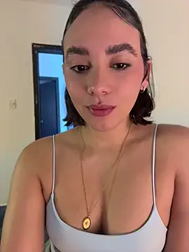 Snapshot of Capricho_01 chatting on June 12, 7:13 pm Capricho 01 online show from June 12, 7:13 pm