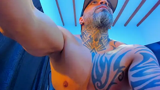 JoshRigby online show from March 8, 2:04 am