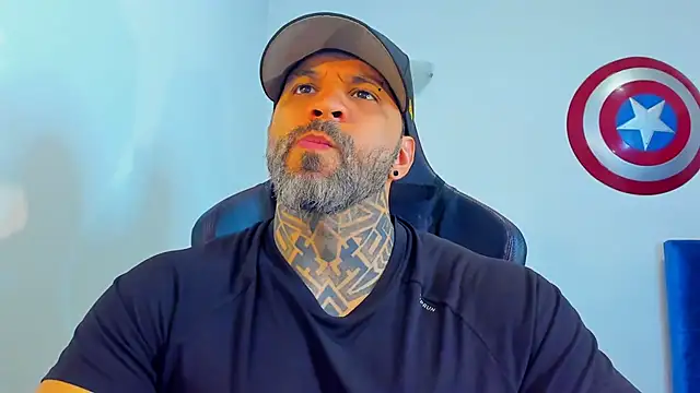 JoshRigby online show from April 4, 7:11 pm