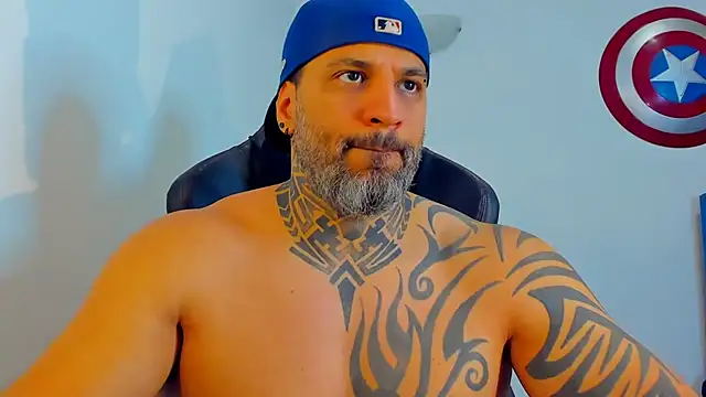 JoshRigby online show from April 15, 7:58 pm