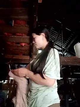 Snapshot of bree-zz chatting on January 19, 1:53 am bree-zz online show from January 19, 1:53 am