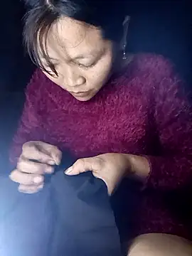 Snapshot of bree-zz chatting on February 3, 10:31 am bree-zz online show from February 3, 10:31 am