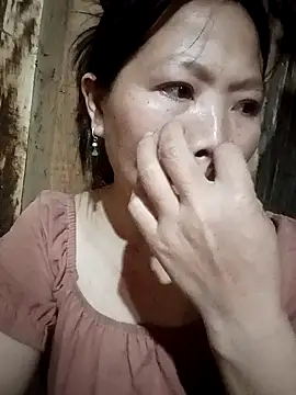 Snapshot of bree-zz chatting on February 16, 12:56 pm bree-zz online show from February 16, 12:56 pm