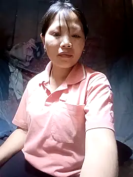 Snapshot of bree-zz chatting on February 24, 5:27 am bree-zz online show from February 24, 5:27 am