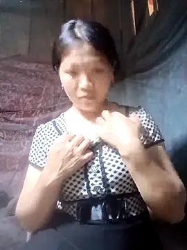 bree-zz online show from April 3, 5:49 am