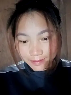 min-xinh online show from February 1, 8:29 pm