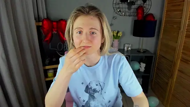 CamillaDreamer online show from February 22, 1:18 am