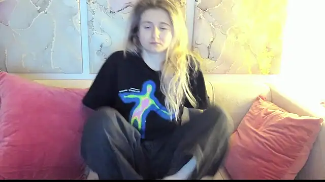 CamillaDreamer online show from March 26, 7:41 pm