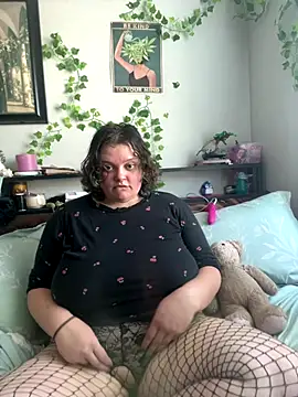 Snapshot of xXJJIvyXx chatting on October 5, 8:18 pm xXJJIvyXx online show from October 5, 8:18 pm