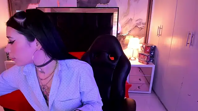 Snapshot of SusanVilla chatting on January 5, 7:39 pm SusanVilla online show from January 5, 7:39 pm