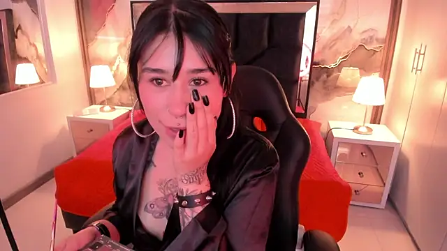 Snapshot of SusanVilla chatting on January 10, 7:48 pm SusanVilla online show from January 10, 7:48 pm