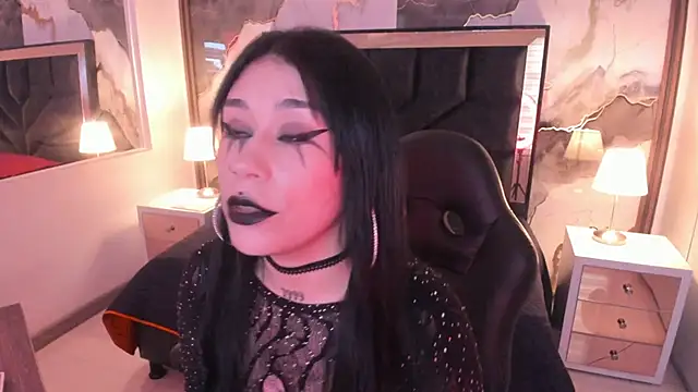 Snapshot of SusanVilla chatting on February 24, 7:45 pm SusanVilla online show from February 24, 7:45 pm