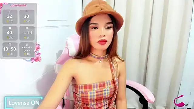 jeanalove online show from June 13, 1:09 pm