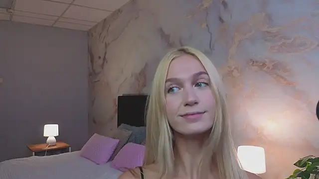SerenaCrystall online show from June 2, 10:17 am