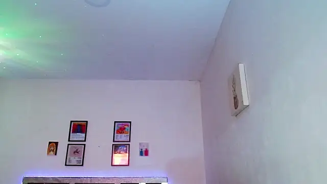 Snapshot of Sebasxxl12 chatting on April 28, 10:48 pm Sebasxxl12 online show from April 28, 10:48 pm