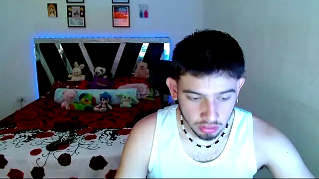 Snapshot of Sebasxxl12 chatting on May 23, 7:40 pm Sebasxxl12 online show from May 23, 7:40 pm