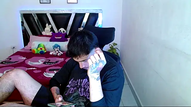 Snapshot of Sebasxxl12 chatting on June 6, 12:10 pm Sebasxxl12 online show from June 6, 12:10 pm