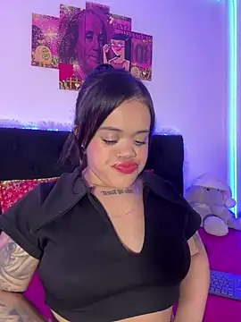 Snapshot of Sussyroxxx chatting on December 15, 12:59 am Sussyroxxx online show from December 15, 12:59 am